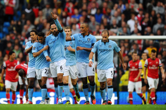 齐齐高举马 齐齐高举马